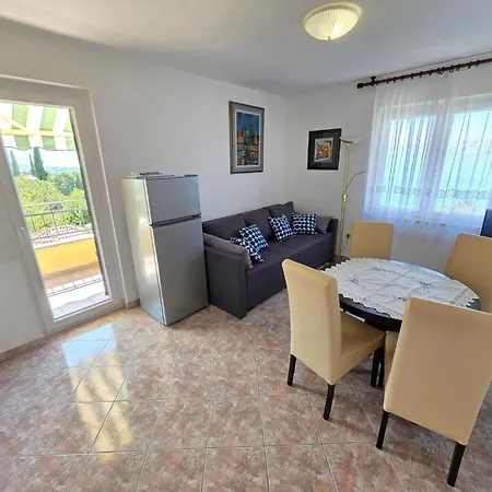 Διαμέρισμα 150m Vom Entfernt By Interhome Novi Vinodolski
