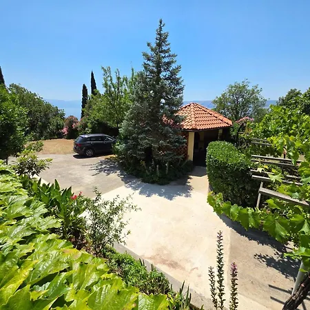 Διαμέρισμα 150m Vom Entfernt By Interhome
