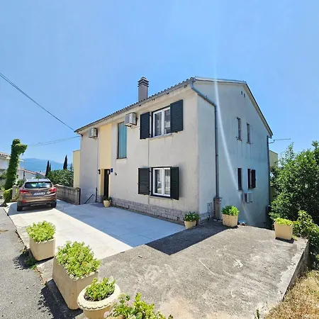Διαμέρισμα 150m Vom Entfernt By Interhome Novi Vinodolski
