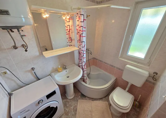 Apartament 150m Vom Entfernt By Interhome Novi Vinodolski